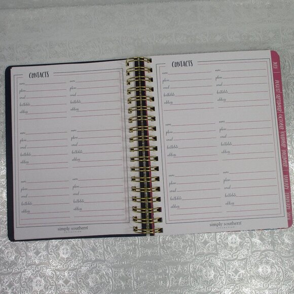 SIMPLY SOUTHERN 2020-2021 Planner - Picture 5 of 11